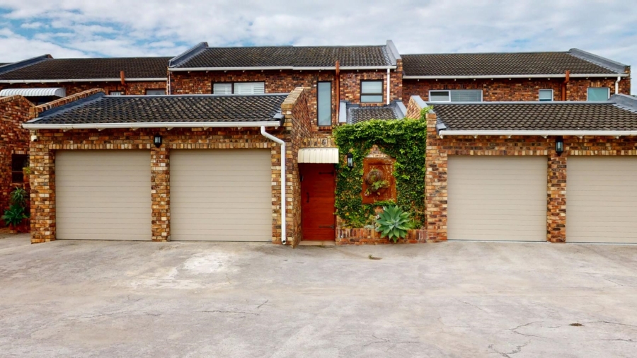 3 Bedroom Property for Sale in Humewood Eastern Cape